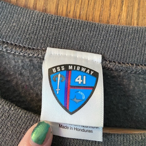 USS Midway Navy San Diego gray sweatshirt M - Picture 2 of 5